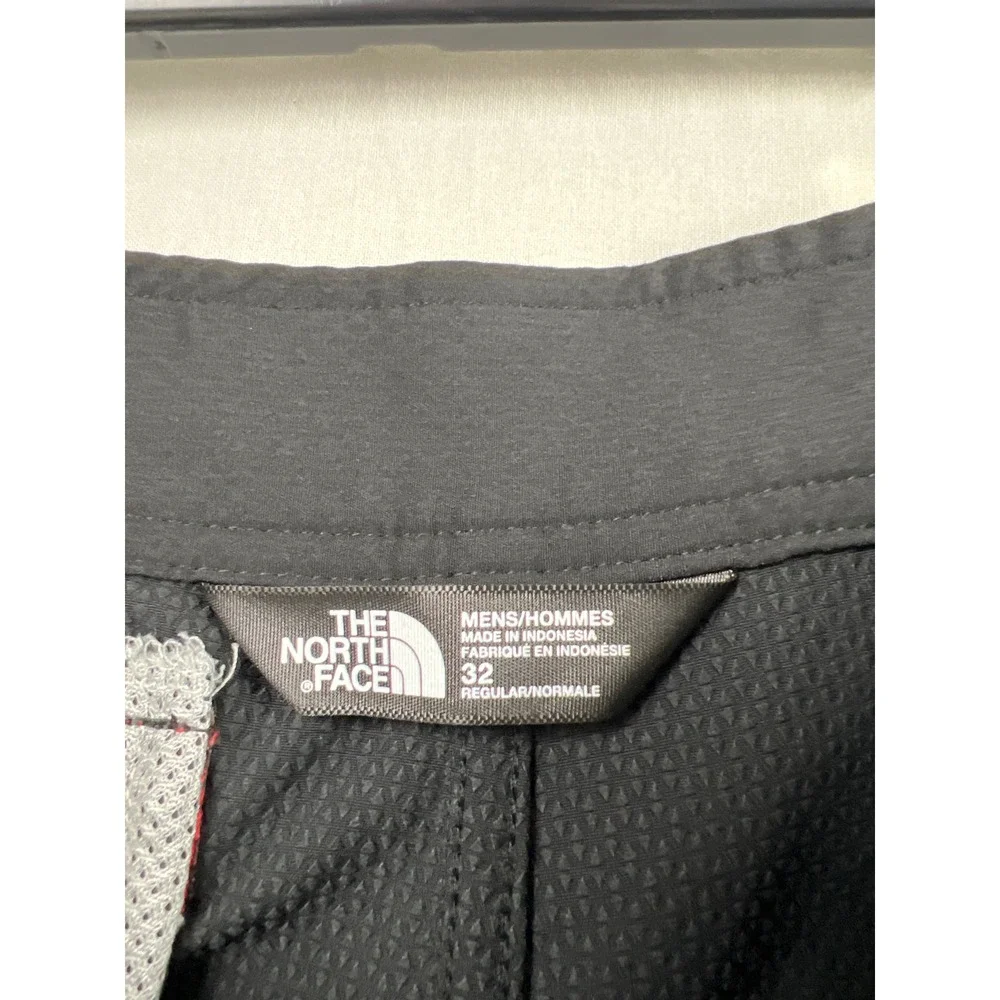 The North Face Board Shorts Mens 32 Black Red Logo Stretch Swim Trunks Flashdry